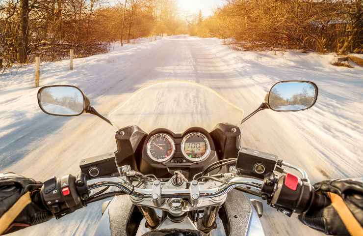 moto ghiaccio e neve può circolare