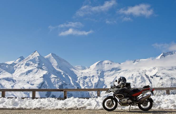 moto ghiaccio e neve può circolare