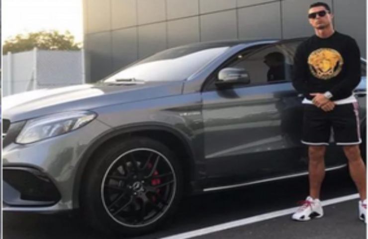 Cristiano Ronaldo auto Aston Martin