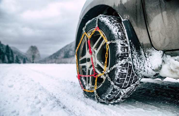 auto catene da neve obbligo