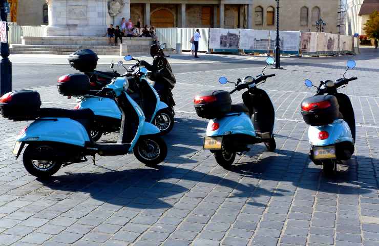 scooter dove possono parcheggiare
