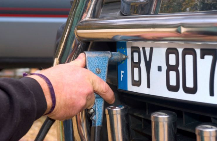 auto targhe straniere su territorio italiano